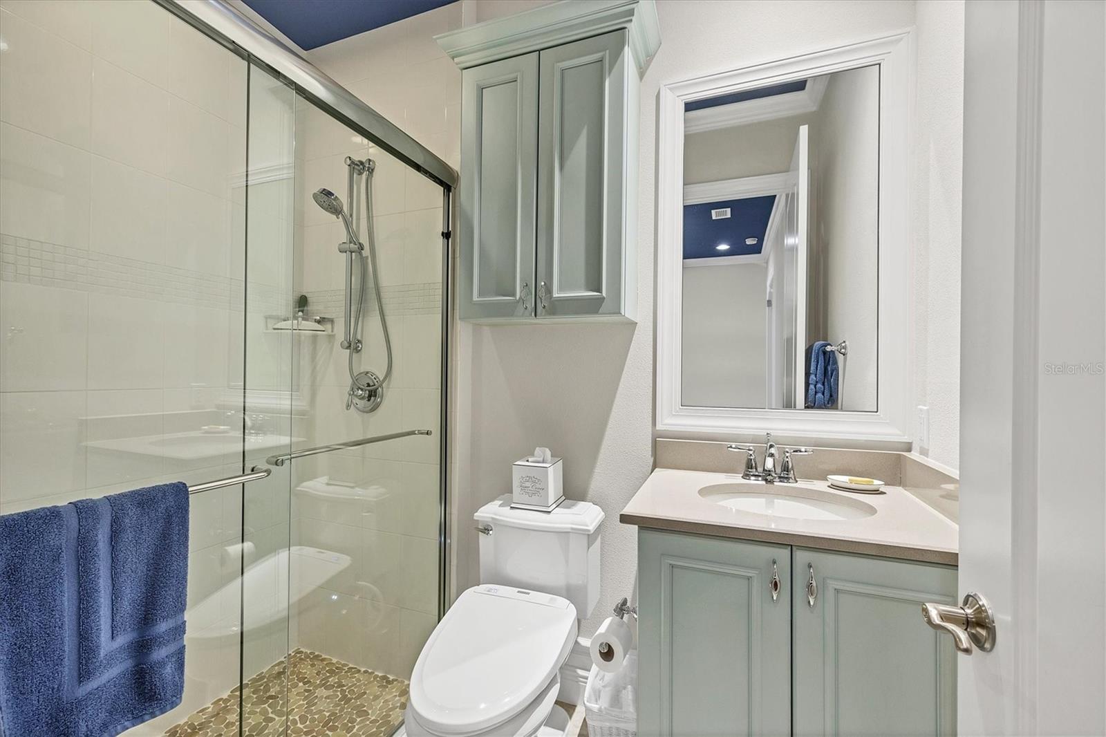 LAKE CLUB PH II - Residential