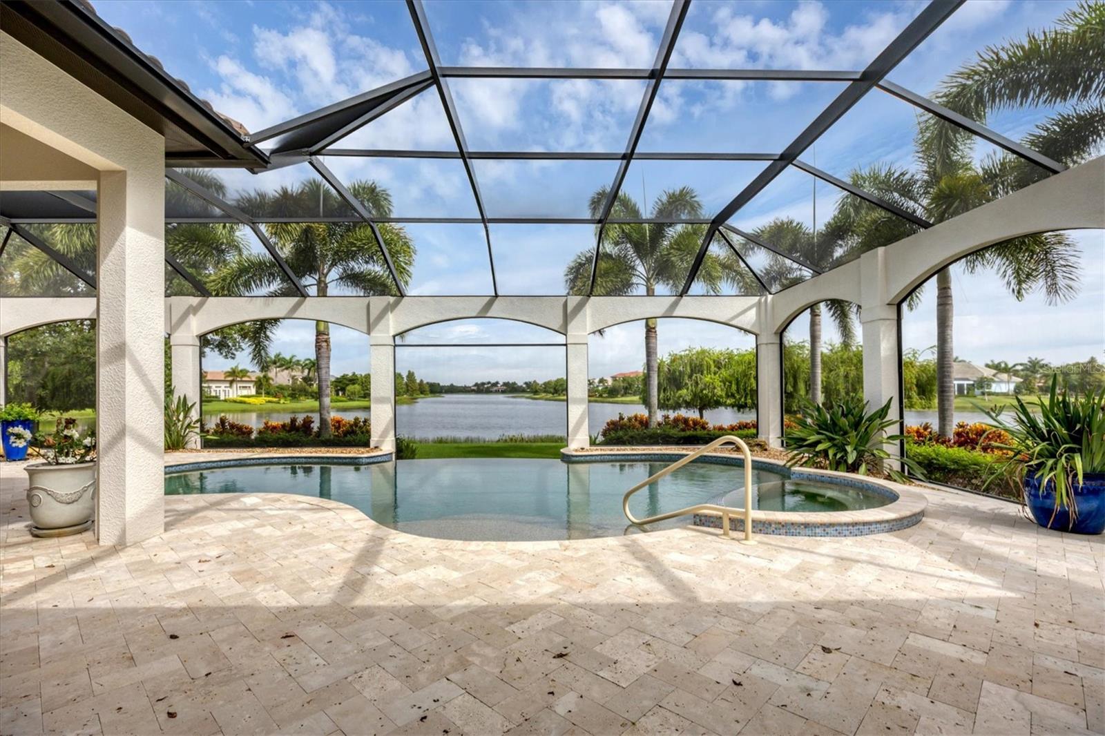 LAKE CLUB PH II - Residential