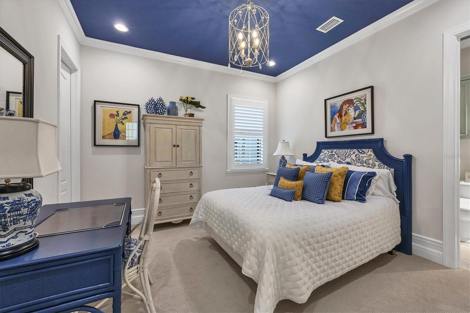 LAKE CLUB PH II - Residential