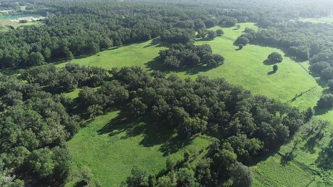 Tiny photo for 1077 SW 144th Court Road, Ocala, FL 34481 (MLS # OM641353)