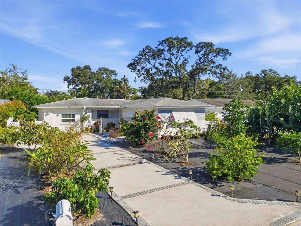 Photo of 29747 70th Street N, Clearwater, FL 33761 (MLS # TB8449292)