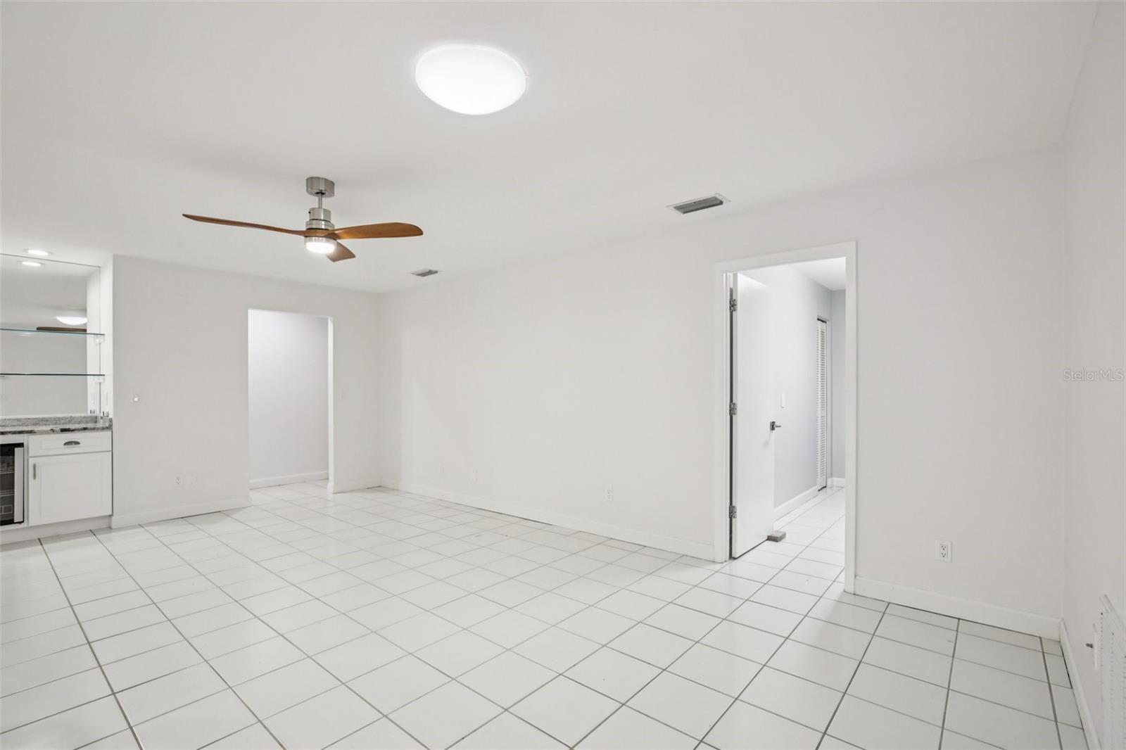 THE MEADOWS - Residential