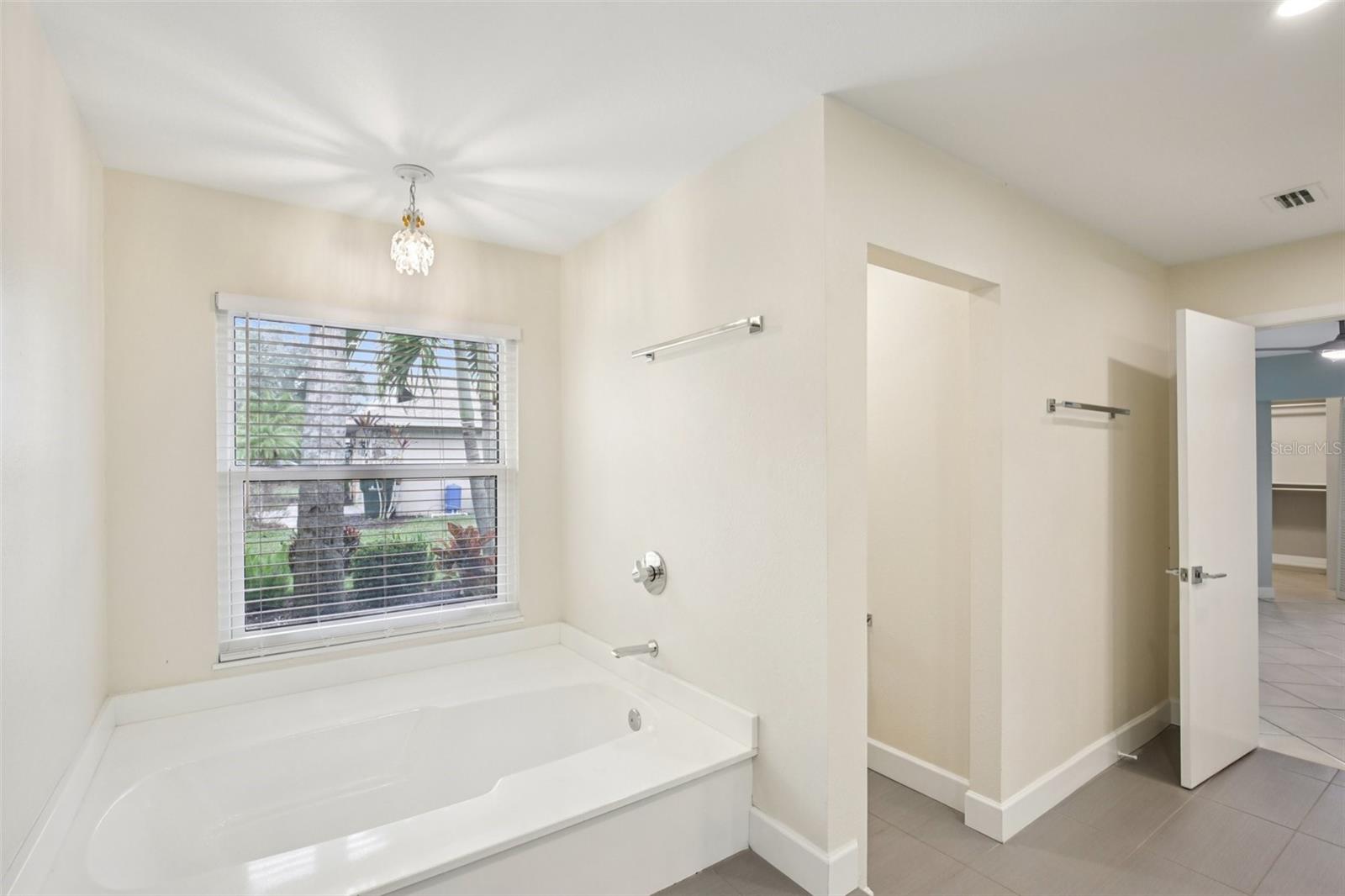 THE MEADOWS - Residential