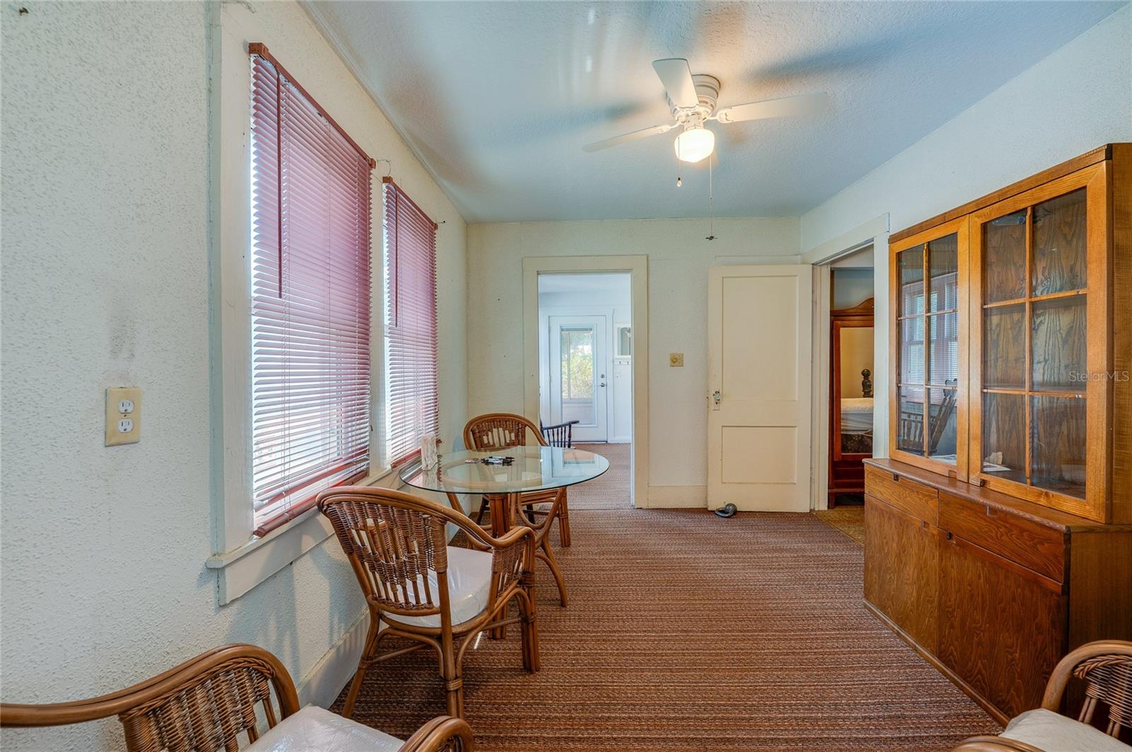 RIVERSIDE PARK - Residential