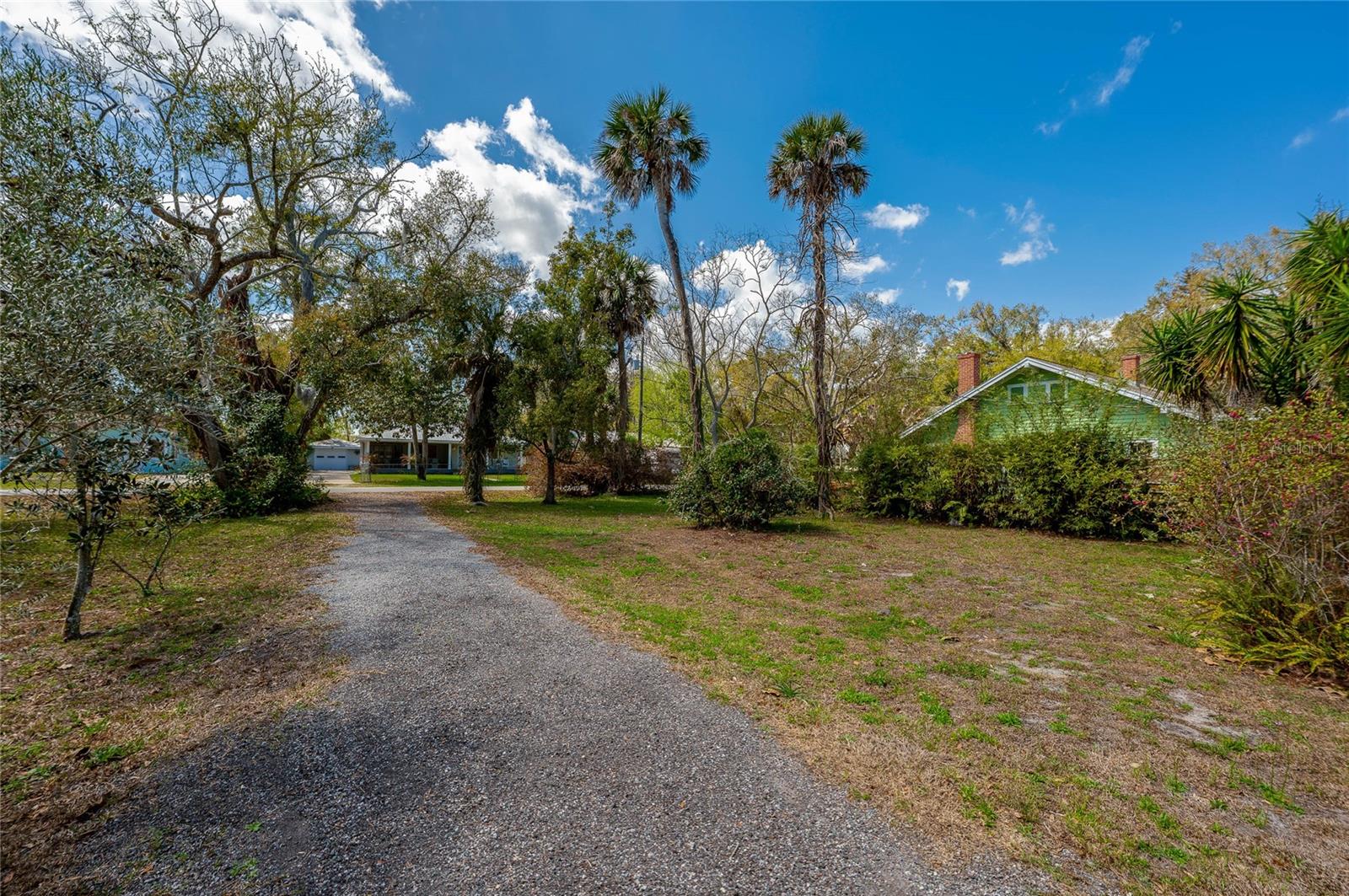 RIVERSIDE PARK - Residential