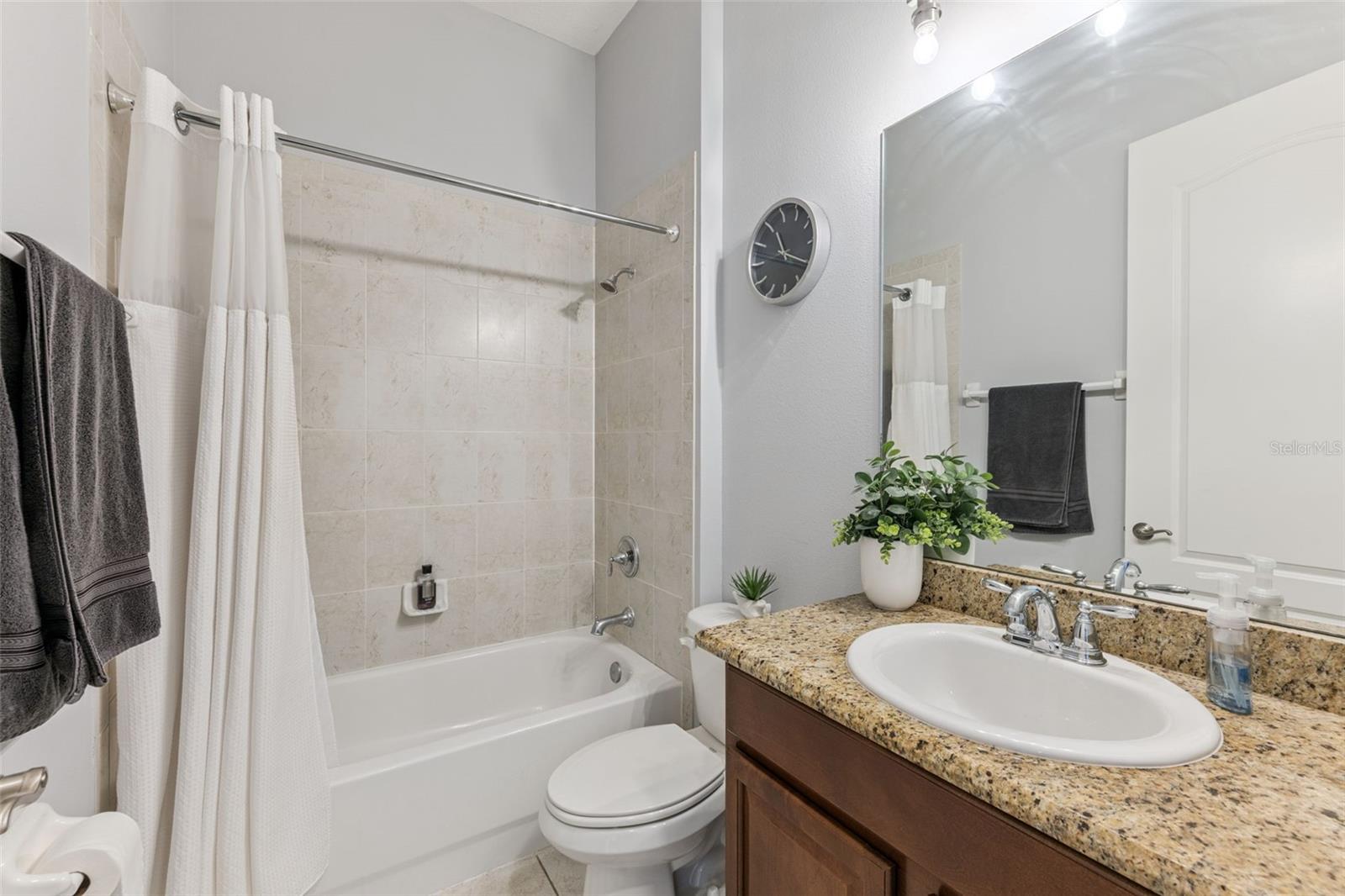 BALDWIN PARK 07 - Residential