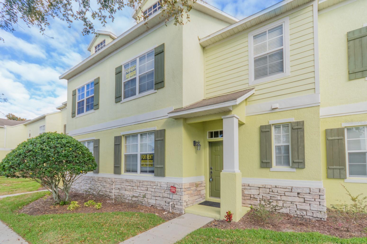 Welcome Home!!! Beautiful Town Home, 3 bedrooms and 2 full and 1 half bath. At Beacon Park, close to NEMOURS HOSPITAL, AMAZON WAREHOUSE, LAKE NONA, fresh paint, indoor laundry, washer and dryer included. Fence in the court yard. Attached 2 car garage, Extra storage, SPACIOUS MASTER BEDROOM. This community boats community pool and play ground. Short distance to shopping , 417 High way, Turpike new entrance North and South bound, close to Airport