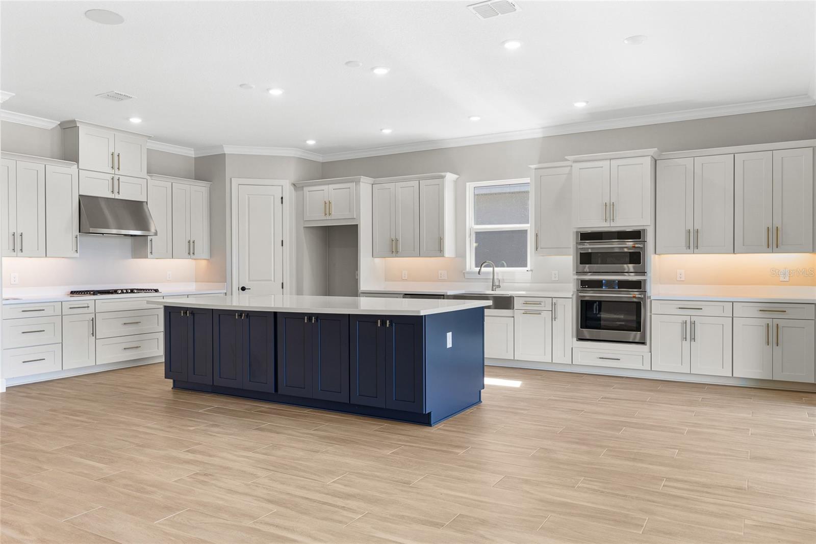 ESPLANADE AT CENTER LAKE RANCH PH 1 - Residential