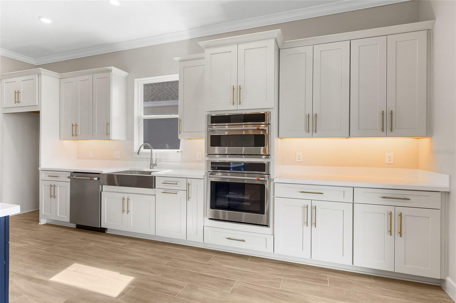 ESPLANADE AT CENTER LAKE RANCH PH 1 - Residential