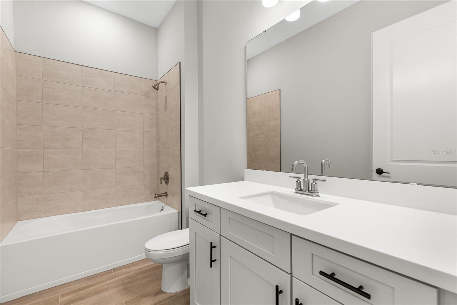 ESPLANADE AT CENTER LAKE RANCH PH 1 - Residential