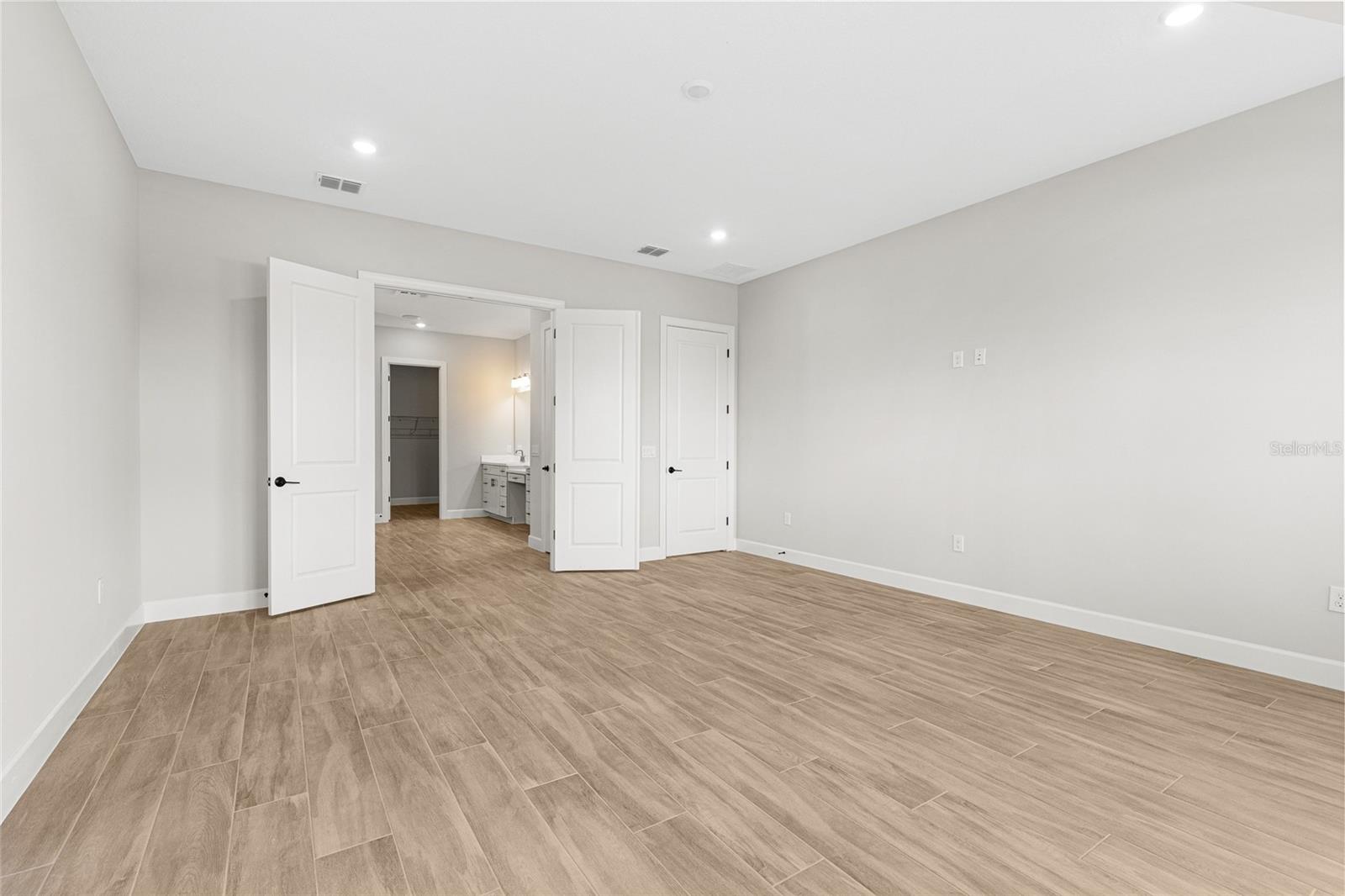 ESPLANADE AT CENTER LAKE RANCH PH 1 - Residential
