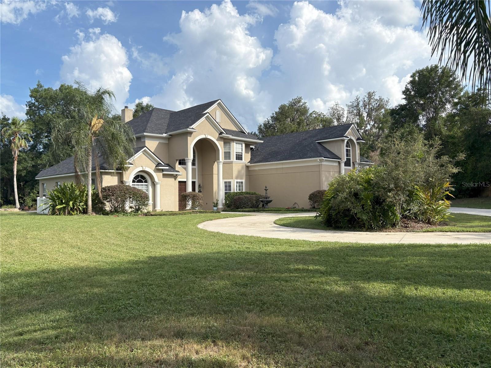 1865 S TANNER COURT