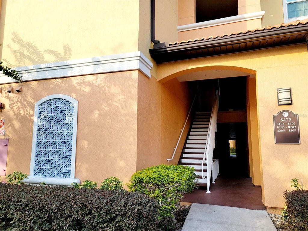 Photo of 5475 Vineland Road #206, Orlando, FL 32811 (MLS # O6438653)