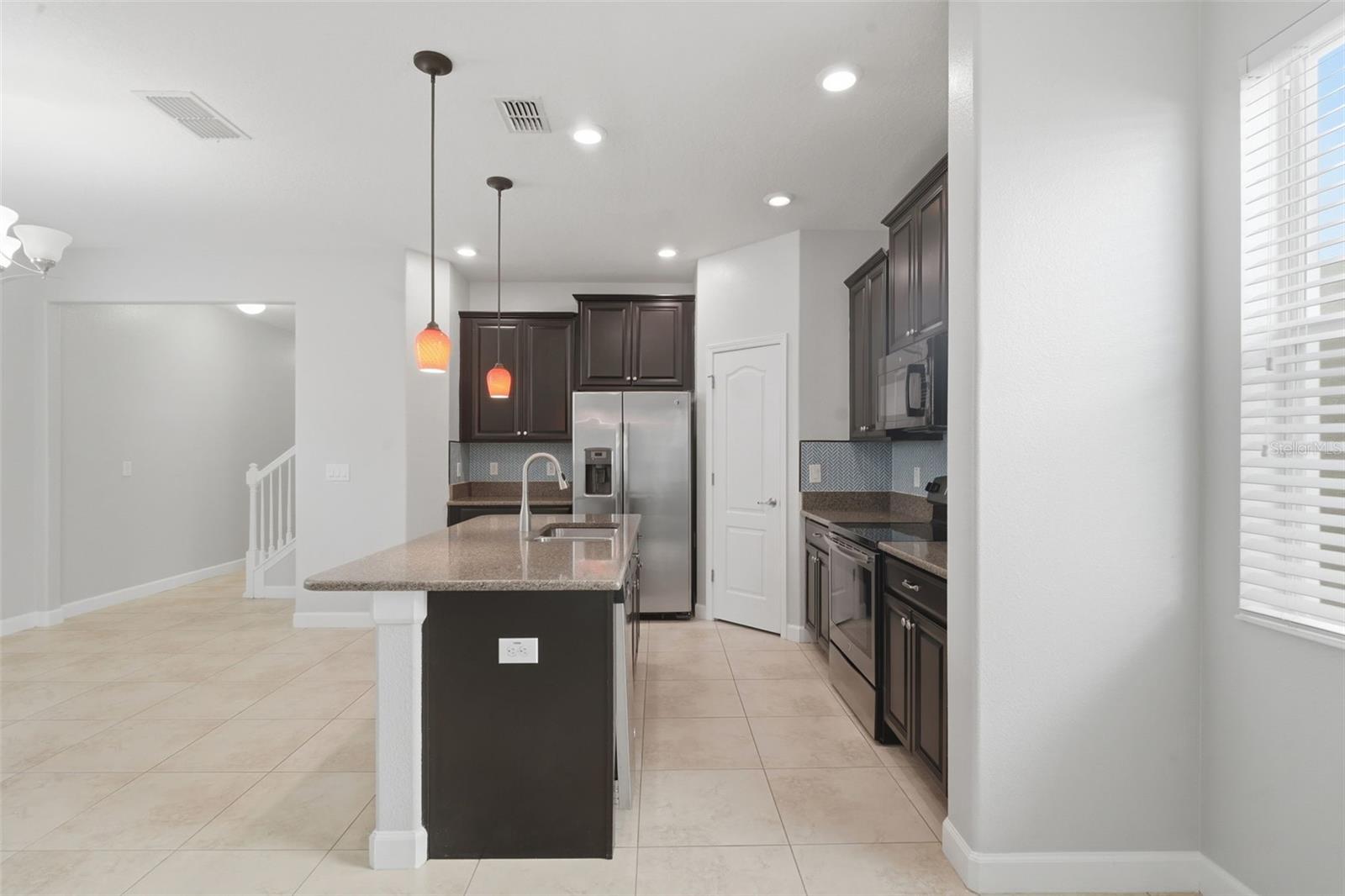 SIGNATURE LAKES PH 3B-4 3B-5 3B- - Residential