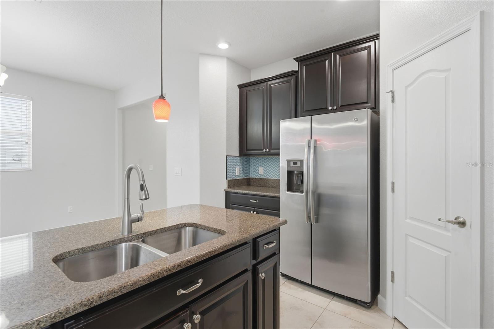 SIGNATURE LAKES PH 3B-4 3B-5 3B- - Residential