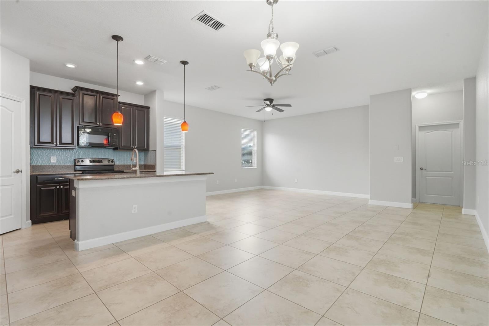 SIGNATURE LAKES PH 3B-4 3B-5 3B- - Residential