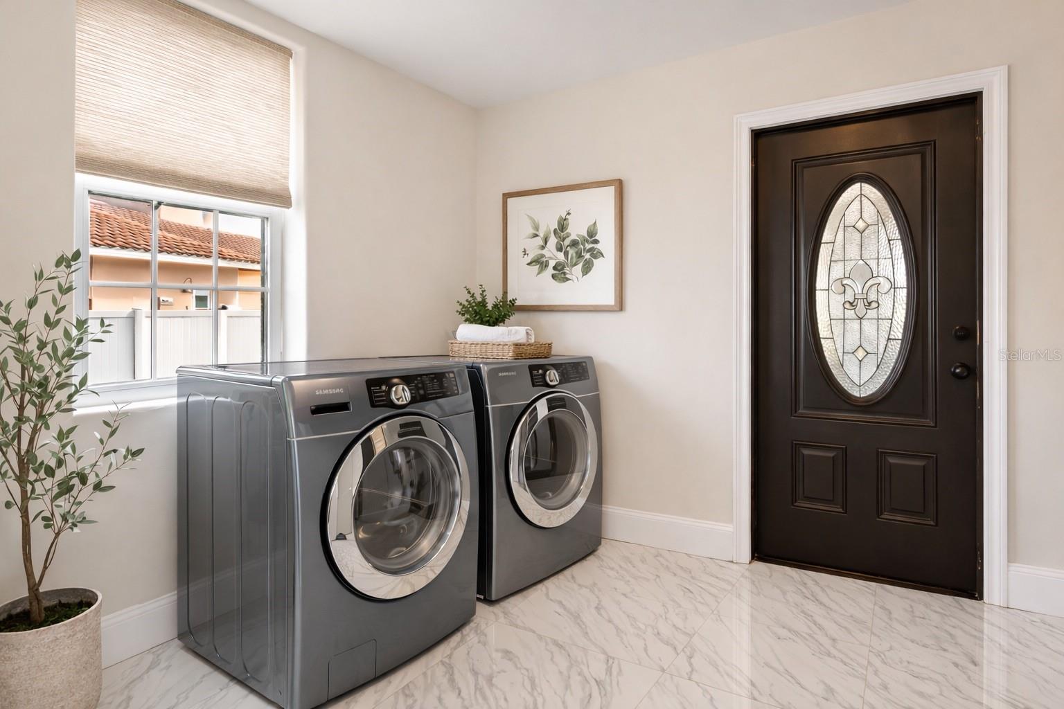 LAKES AT CHRISTINA - Residential