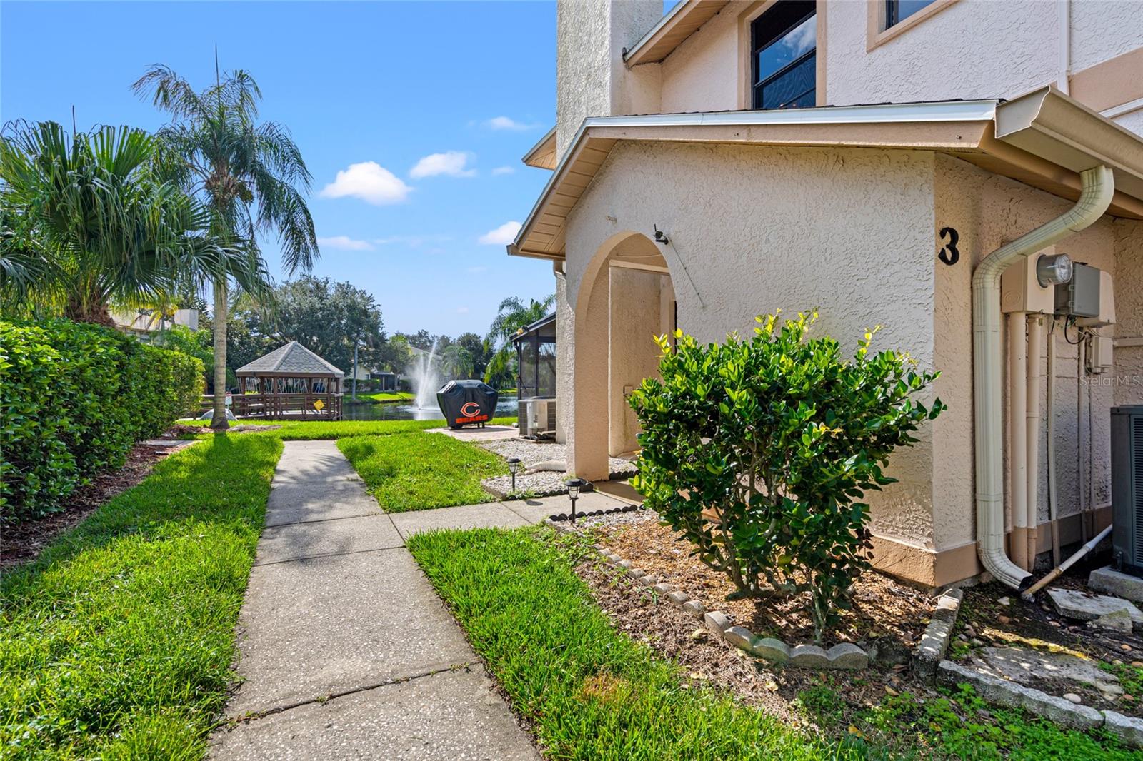 EMERALD BAY - Residential