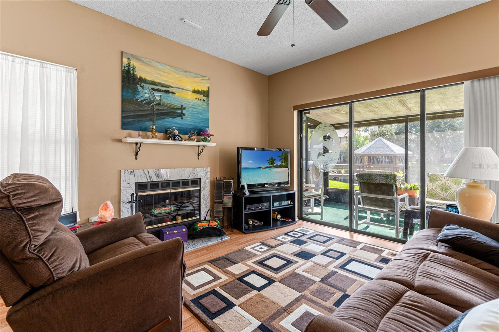 EMERALD BAY - Residential