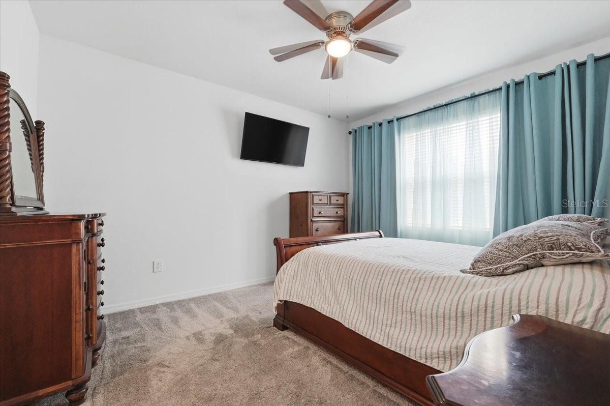 STOREY CREEK - Residential