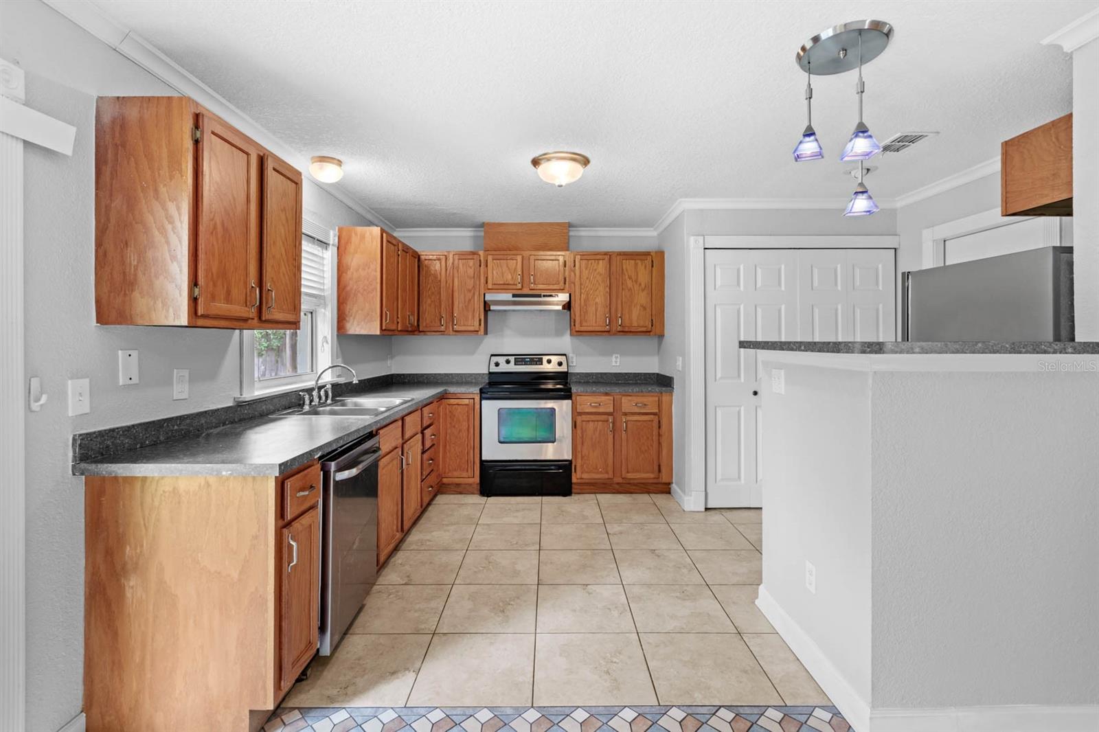 PAGE SUB - Residential Lease