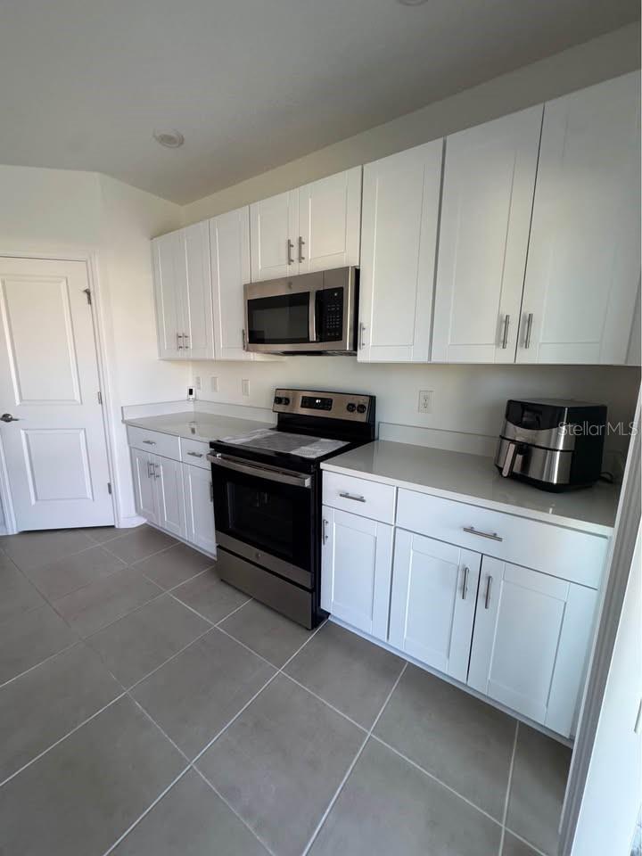 TIERRA DEL SOL EAST PH 2 - Residential Lease