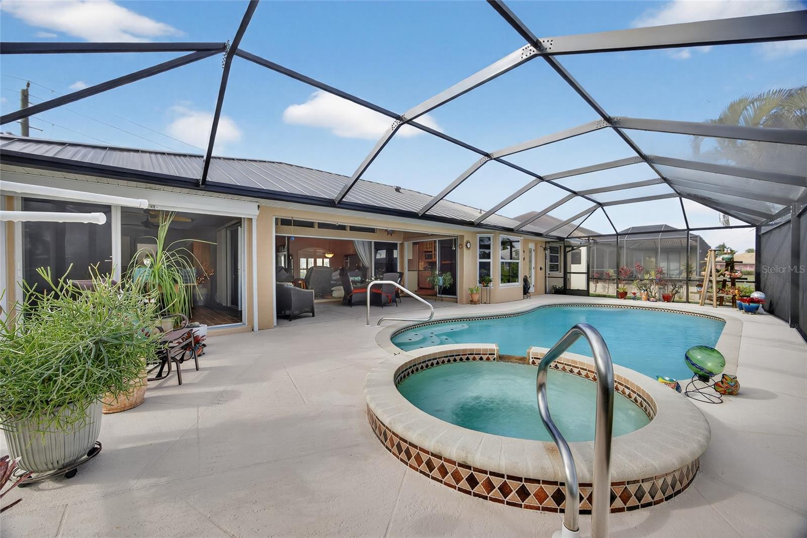 PUNTA GORDA ISLES SEC 14 - Residential