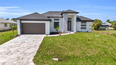 A home in PORT CHARLOTTE