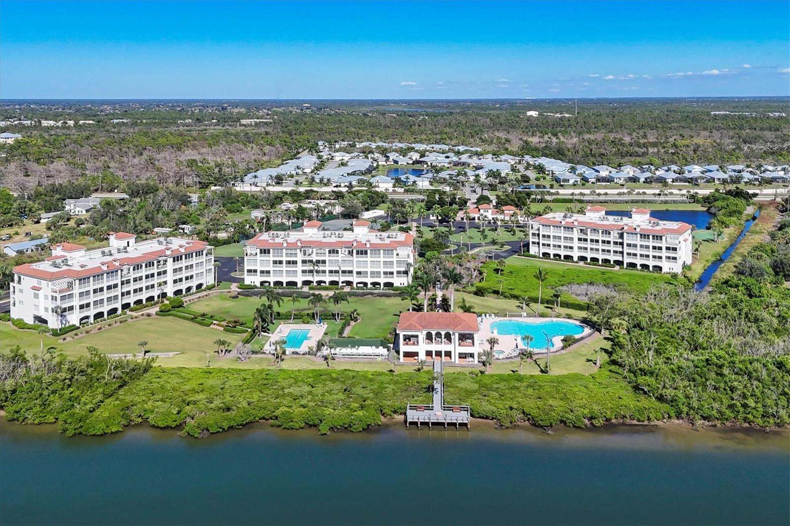 HACIENDA DEL MAR - Residential