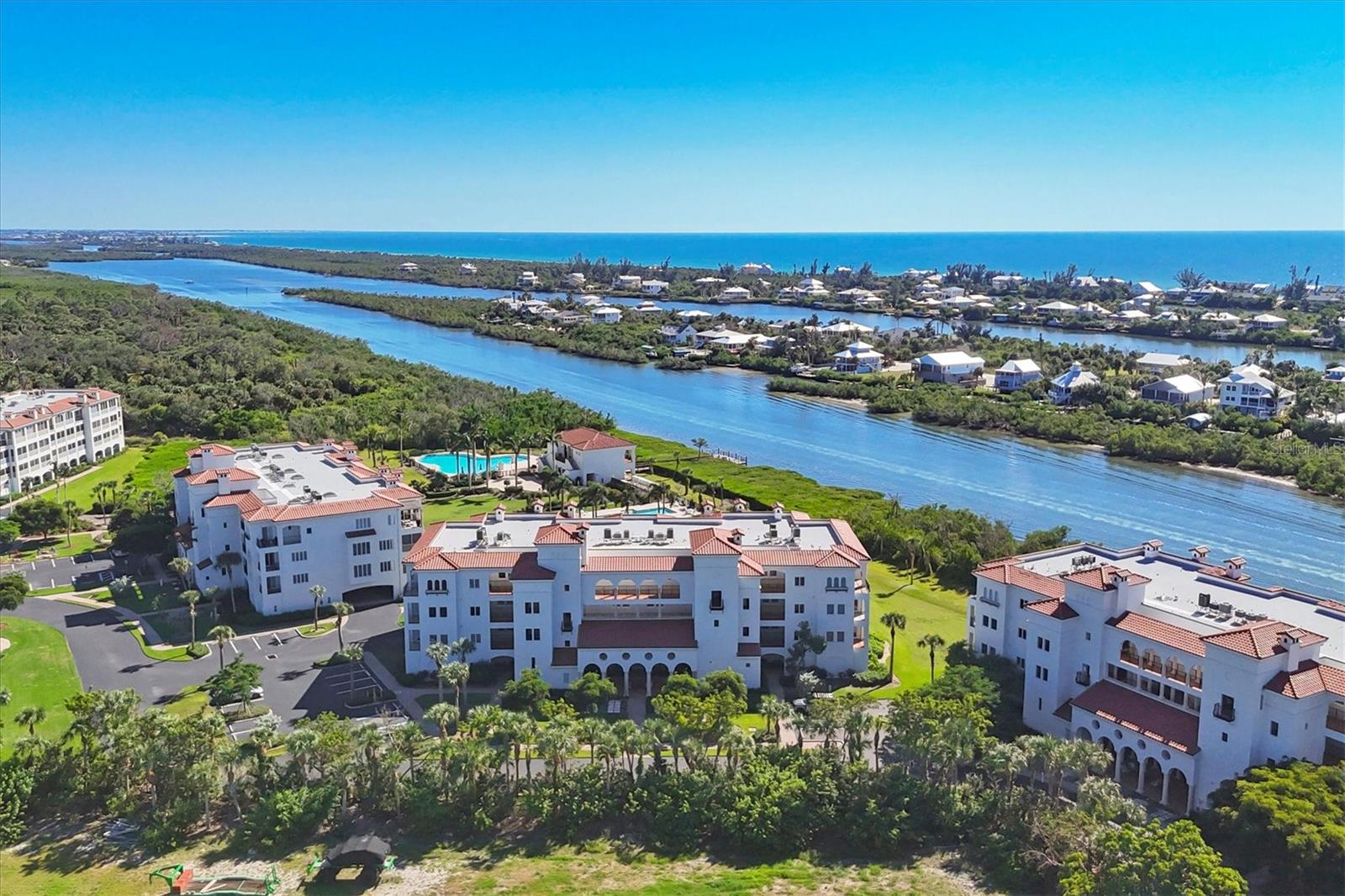 HACIENDA DEL MAR - Residential