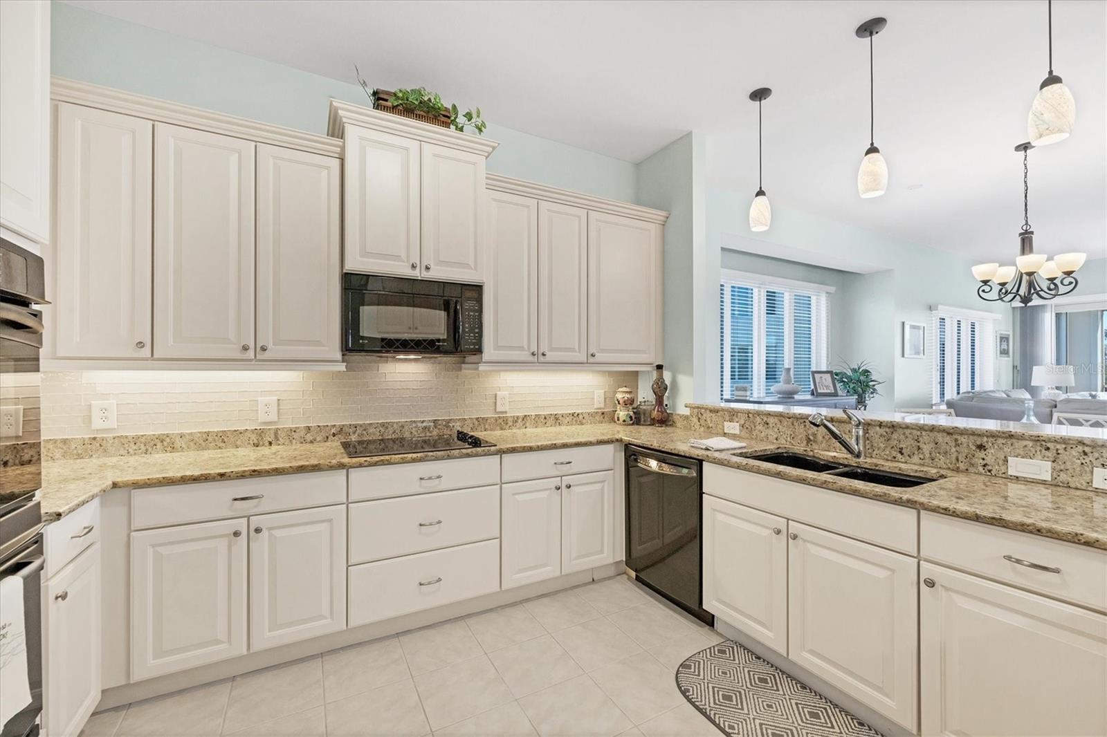 HACIENDA DEL MAR - Residential