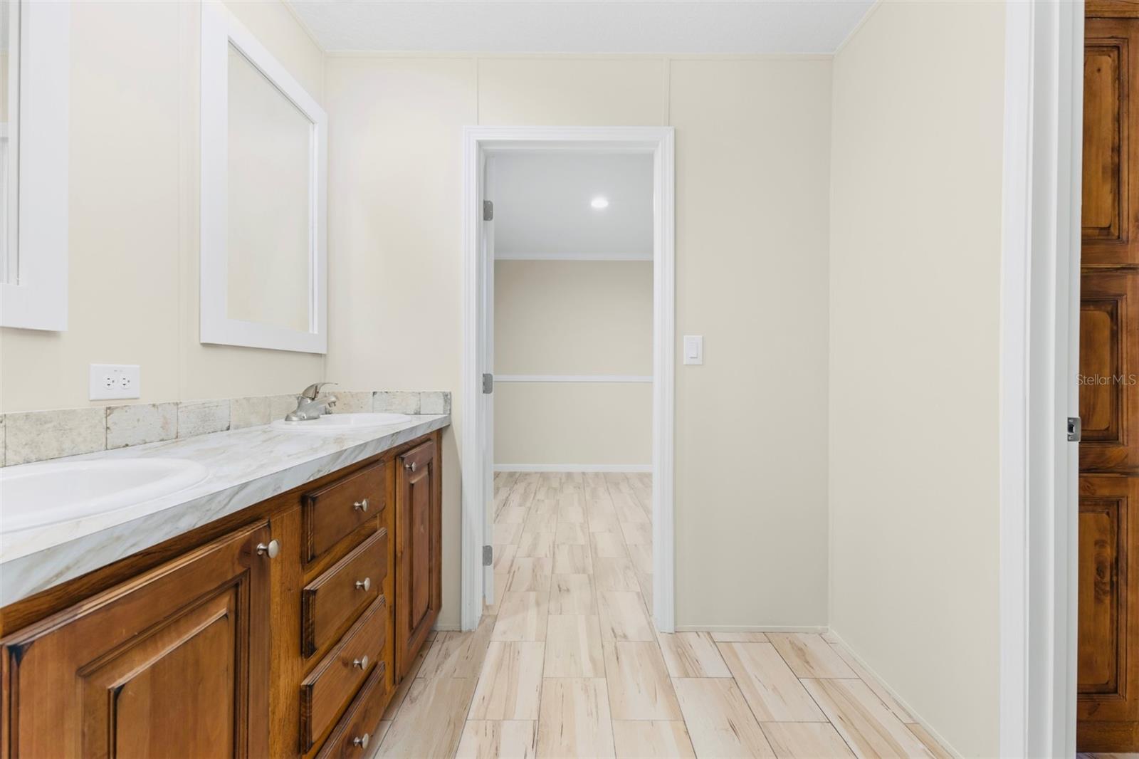 REPLAT/TWIN TIMBERS - Residential