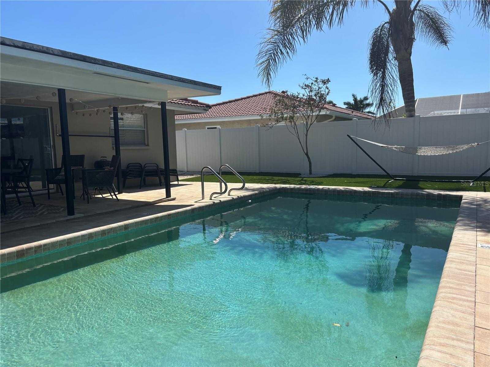 GULF GATE WOODS - Residential Lease