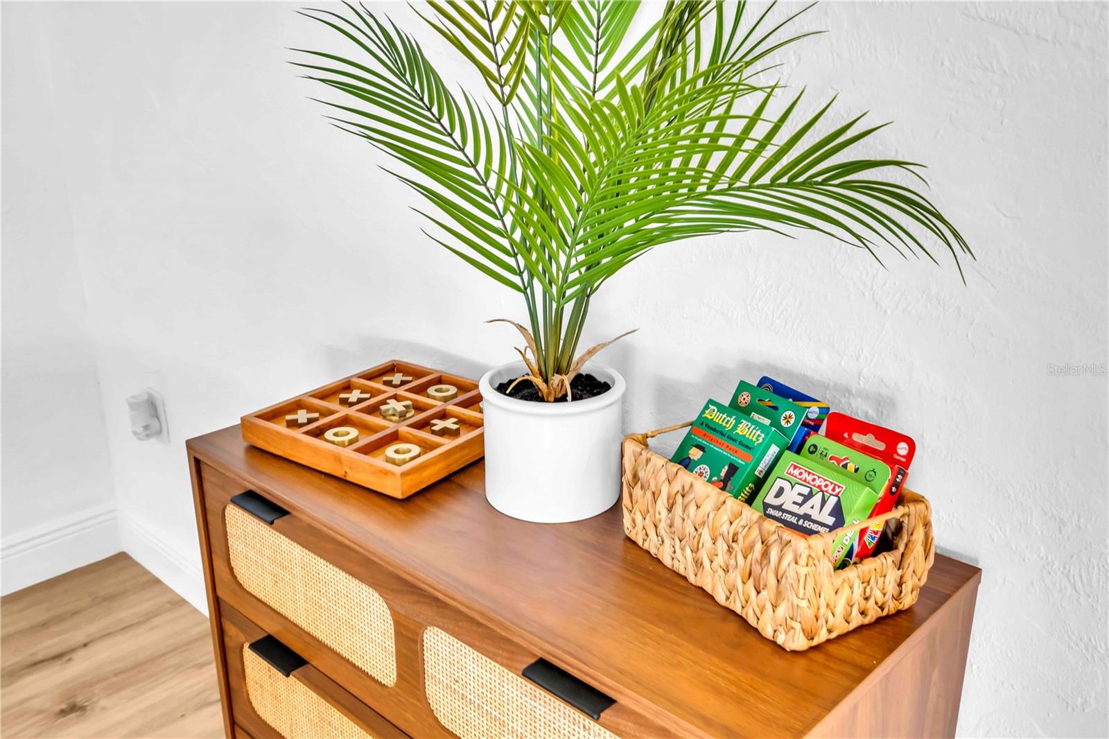 GULF GATE WOODS - Residential Lease