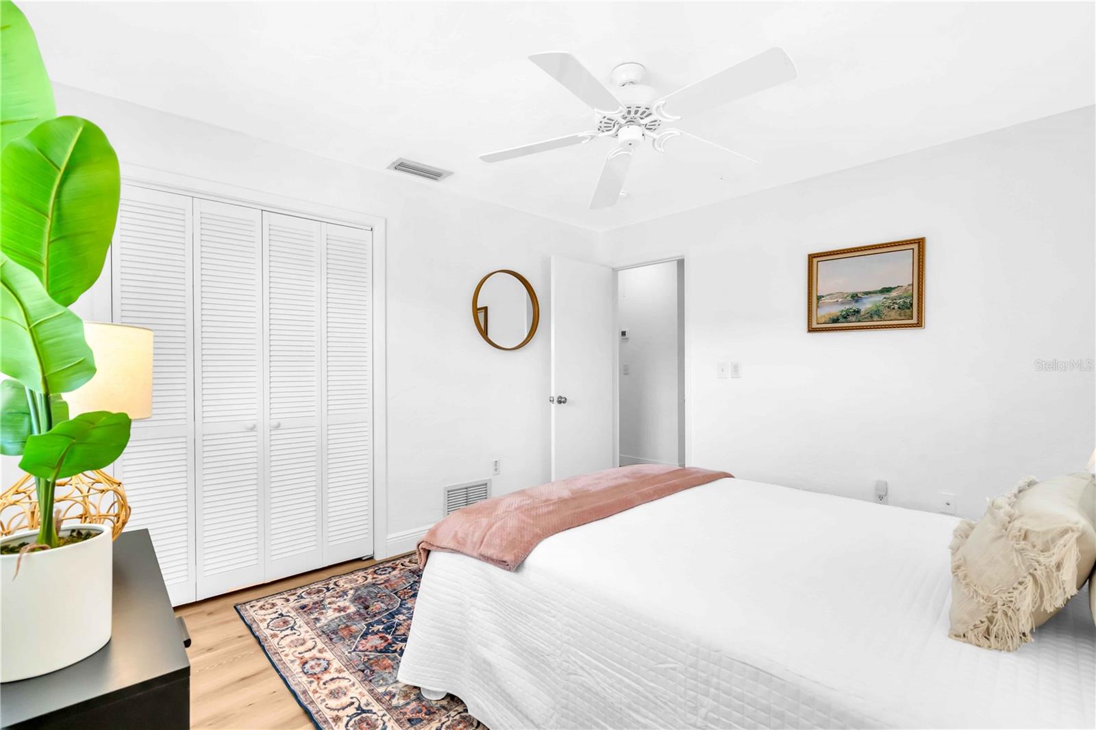 GULF GATE WOODS - Residential Lease