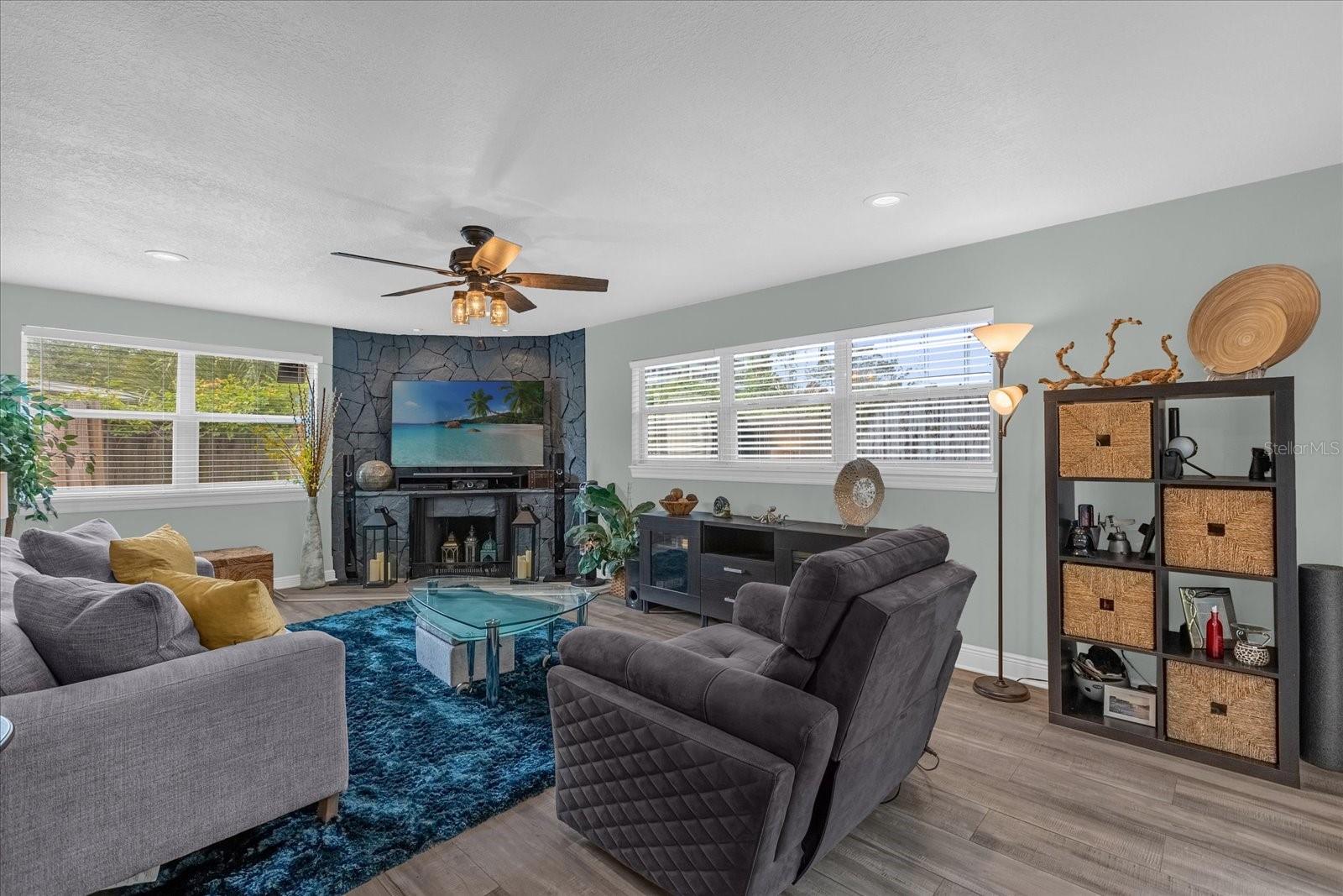 ALBERT LEE RIDGE 1ST ADD - Residential