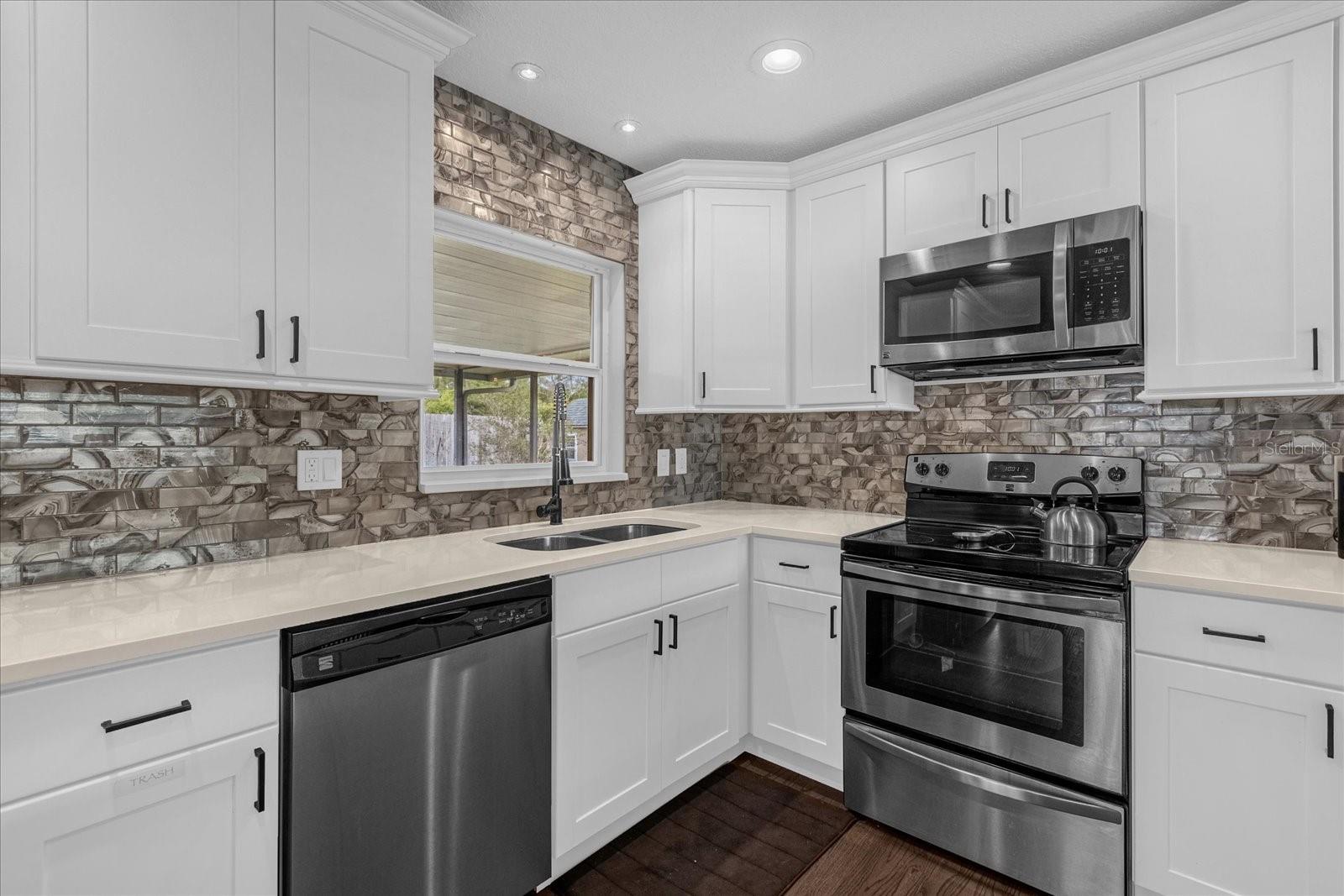 ALBERT LEE RIDGE 1ST ADD - Residential