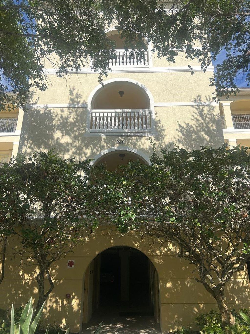 Photo of 940 Cooper Street #302, Venice, FL 34285 (MLS # A4690304)