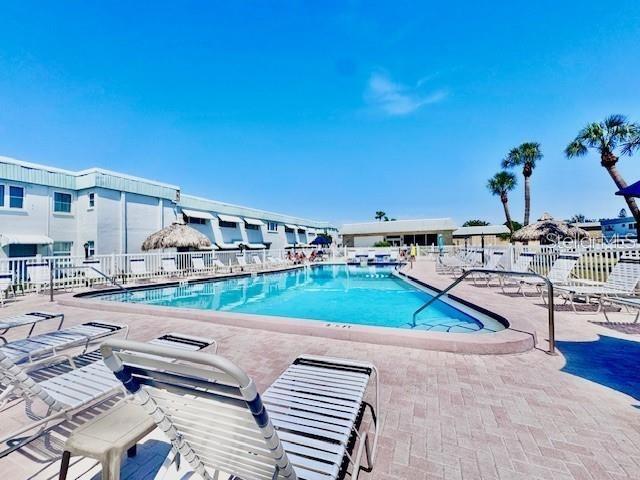 PARADISE SHORES - Residential Lease