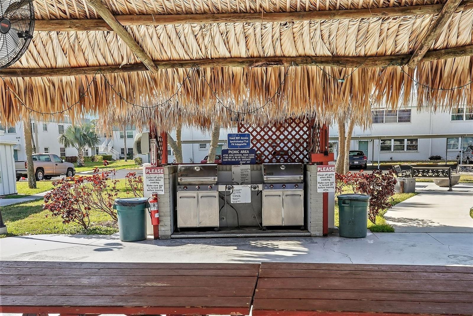 PARADISE SHORES - Residential Lease