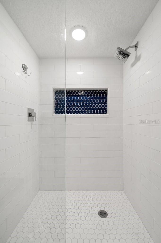 THREE PALMS POINTE CONDO - Residential Lease