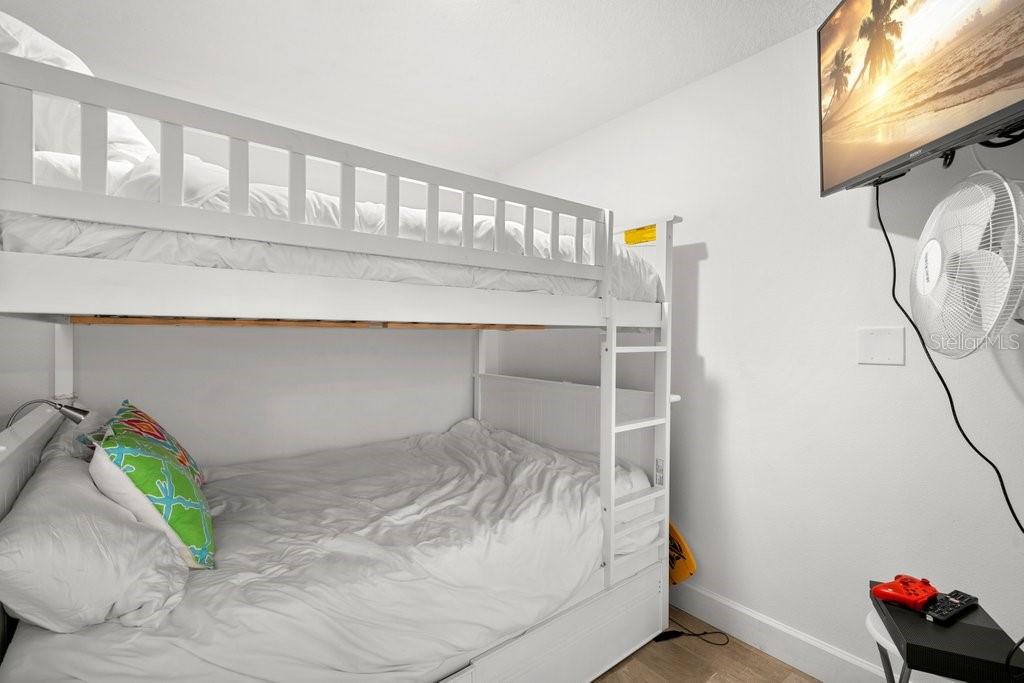 THREE PALMS POINTE CONDO - Residential Lease