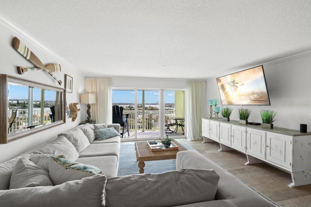 THREE PALMS POINTE CONDO - Residential Lease