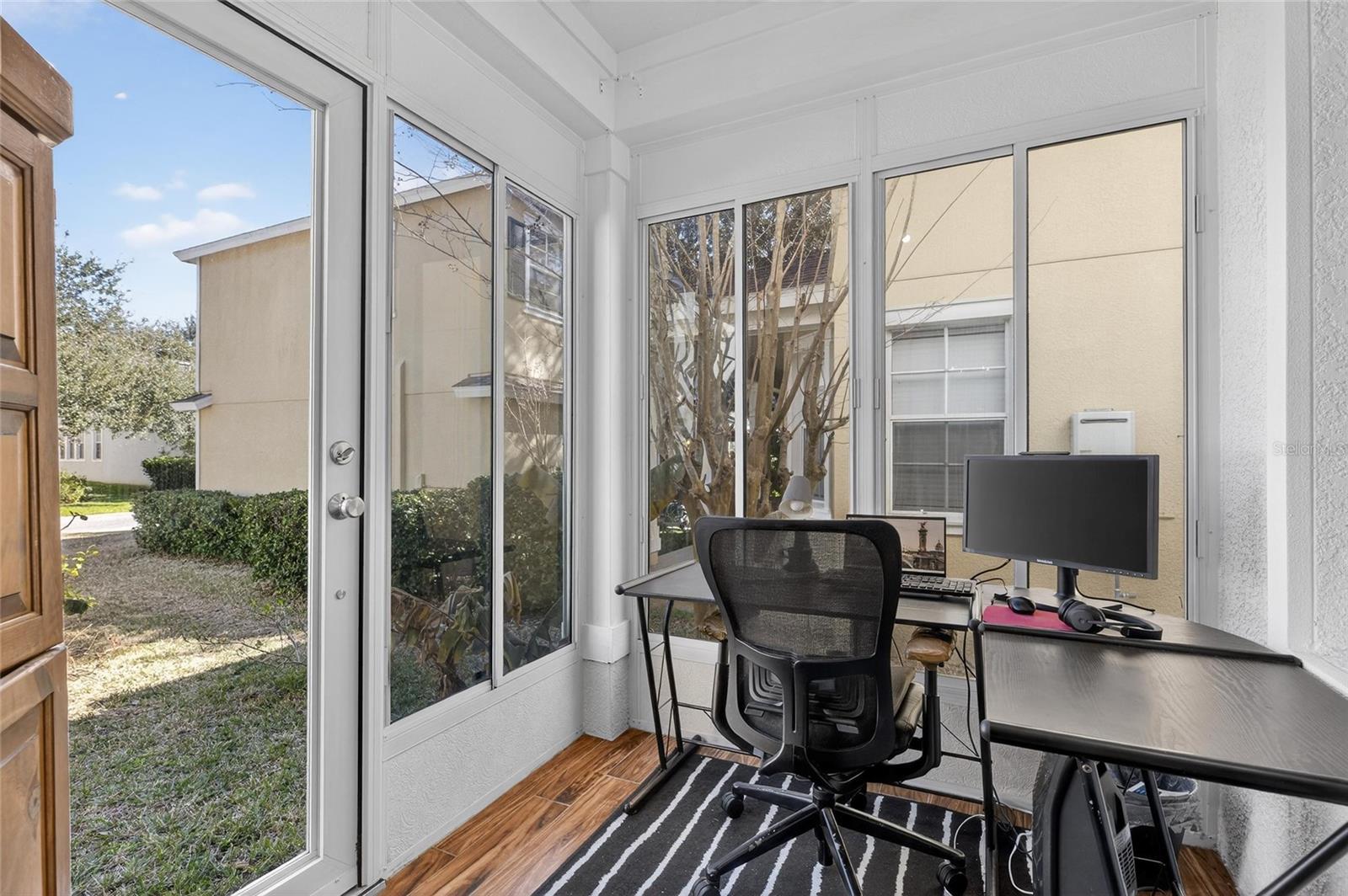 FISHHAWK RANCH TOWNCENTER PHAS - Residential