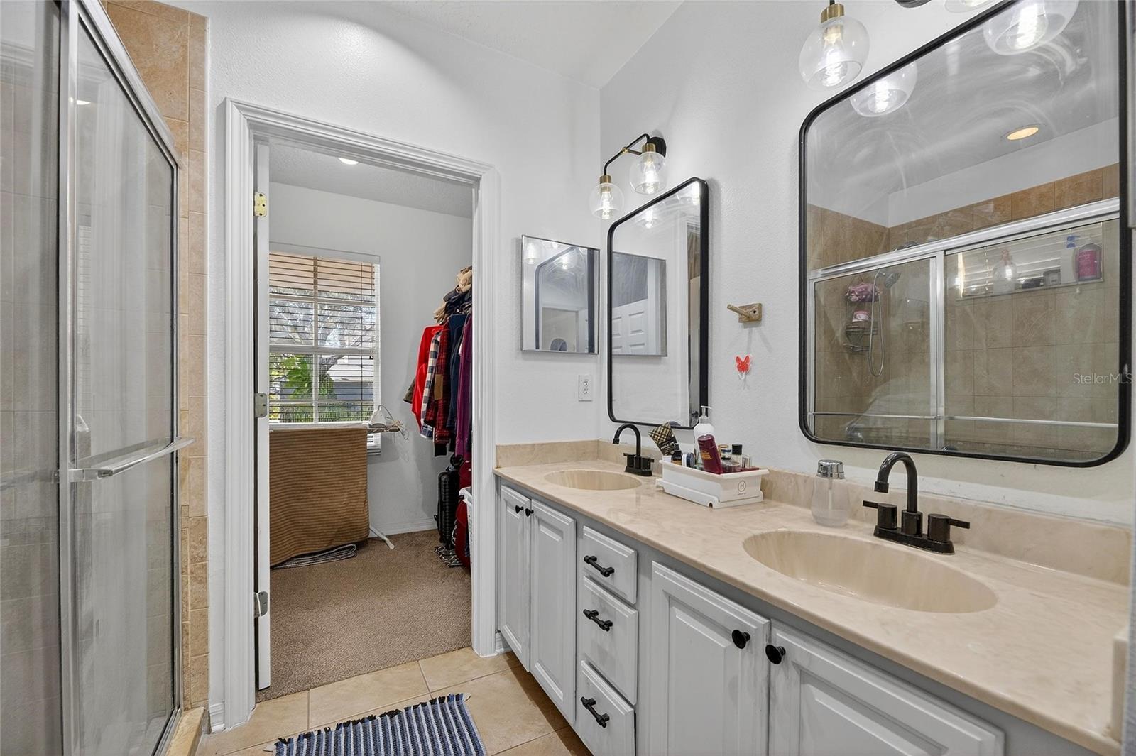 FISHHAWK RANCH TOWNCENTER PHAS - Residential