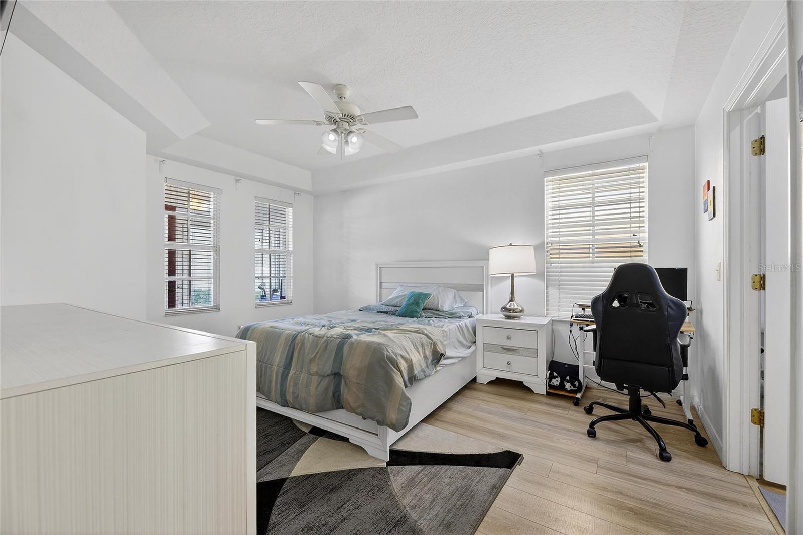 FISHHAWK RANCH TOWNCENTER PHAS - Residential