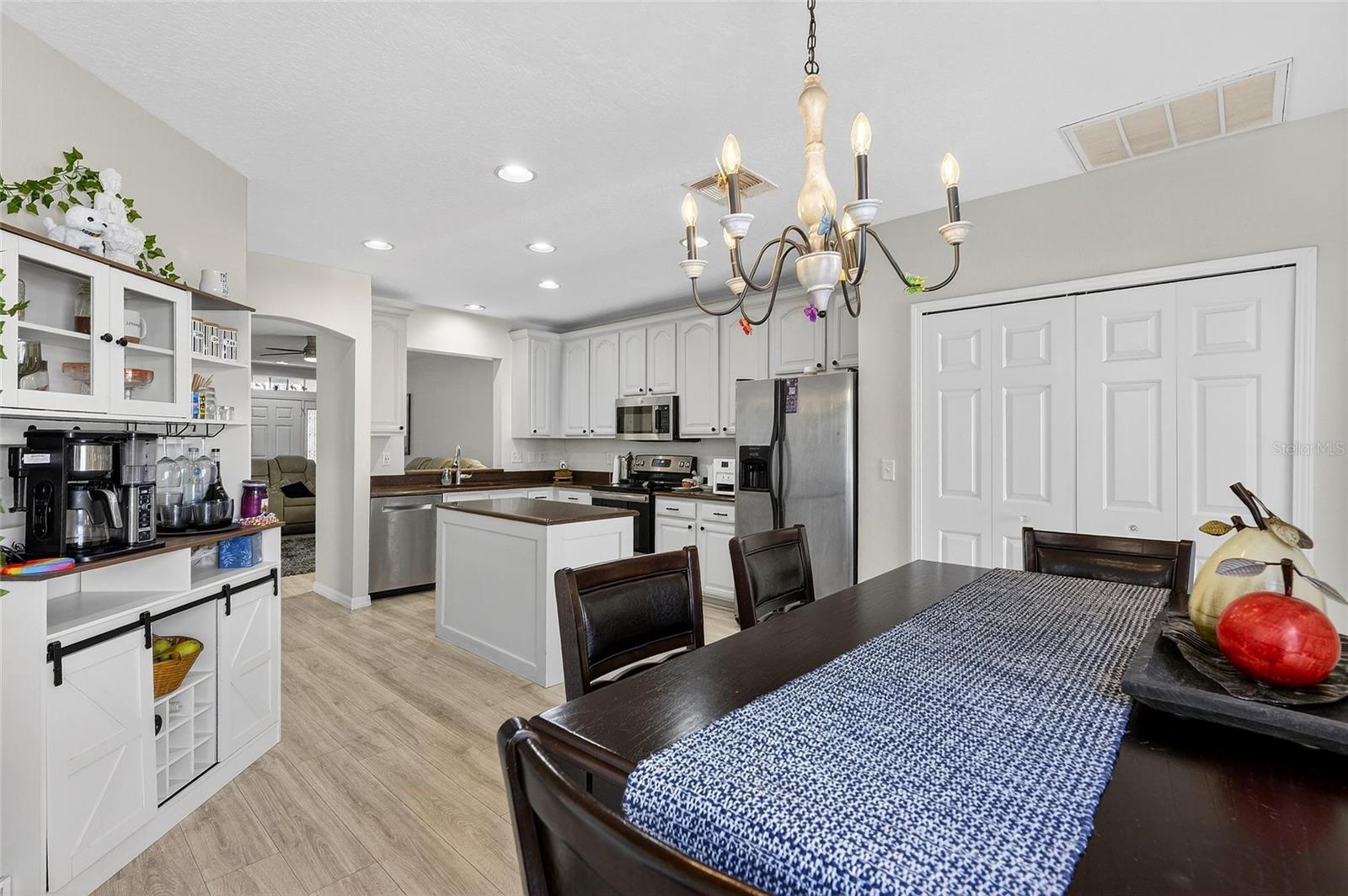 FISHHAWK RANCH TOWNCENTER PHAS - Residential