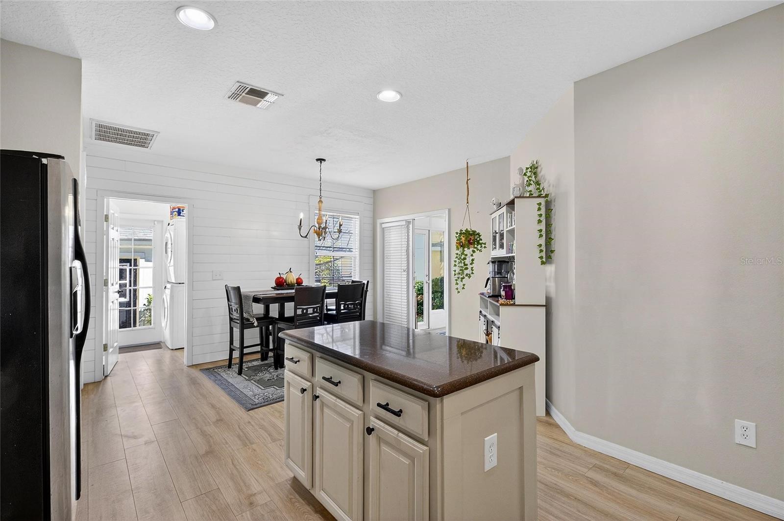 FISHHAWK RANCH TOWNCENTER PHAS - Residential