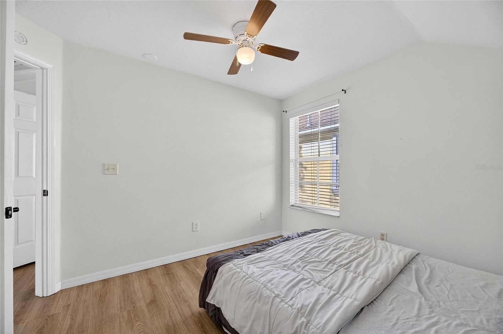 FISHHAWK RANCH TOWNCENTER PHAS - Residential