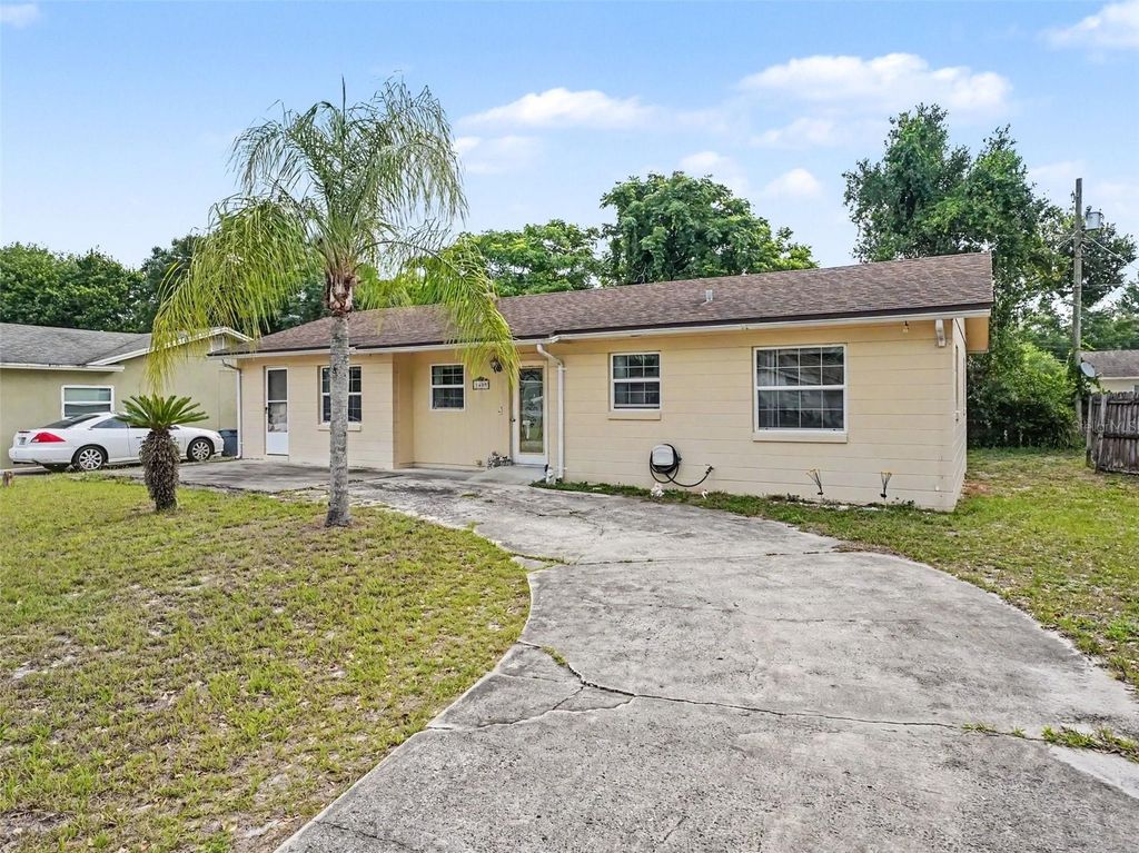 Photo of 1609 Maureen Avenue #4, Ocoee, FL 34761 (MLS # O6407115)